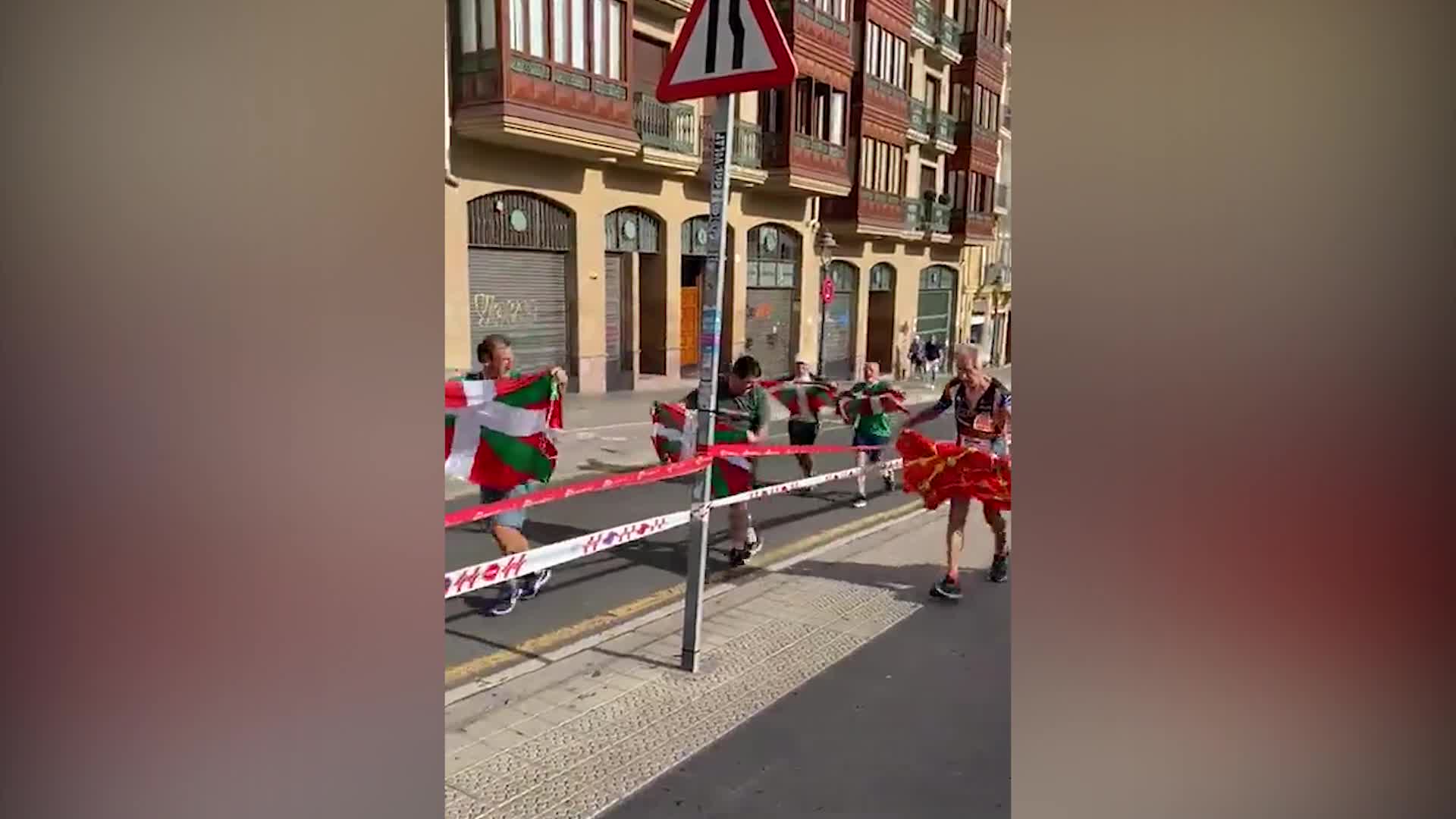Euskal Herriko koloreak janzteko eskubidea aldarri