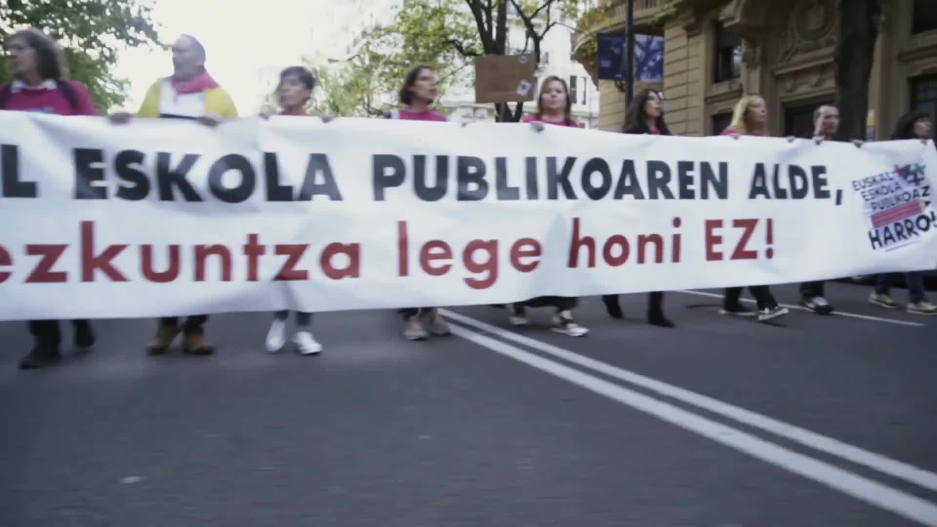 ELA, LAB eta Steilas sindikatuek greba eguna dute euskal hezkuntza publikoan